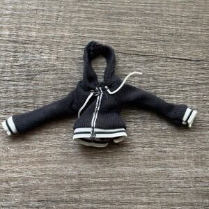 Bratz Doll Sport 'N' Style Replacement Black White Trim Y2K Hoodie *FLAW*